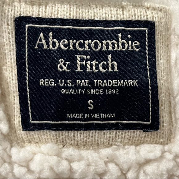 Abercrombie & Fitch Sherpa Cardigan Sz Sm - Picture 7 of 7